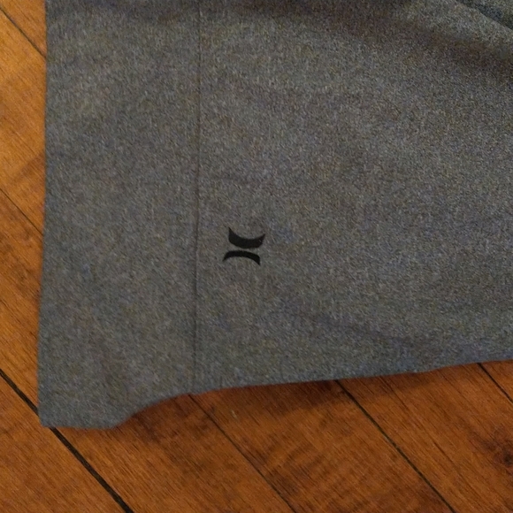 Kids size S Hurley gray logo athletic leggings - Picture 13 of 13
